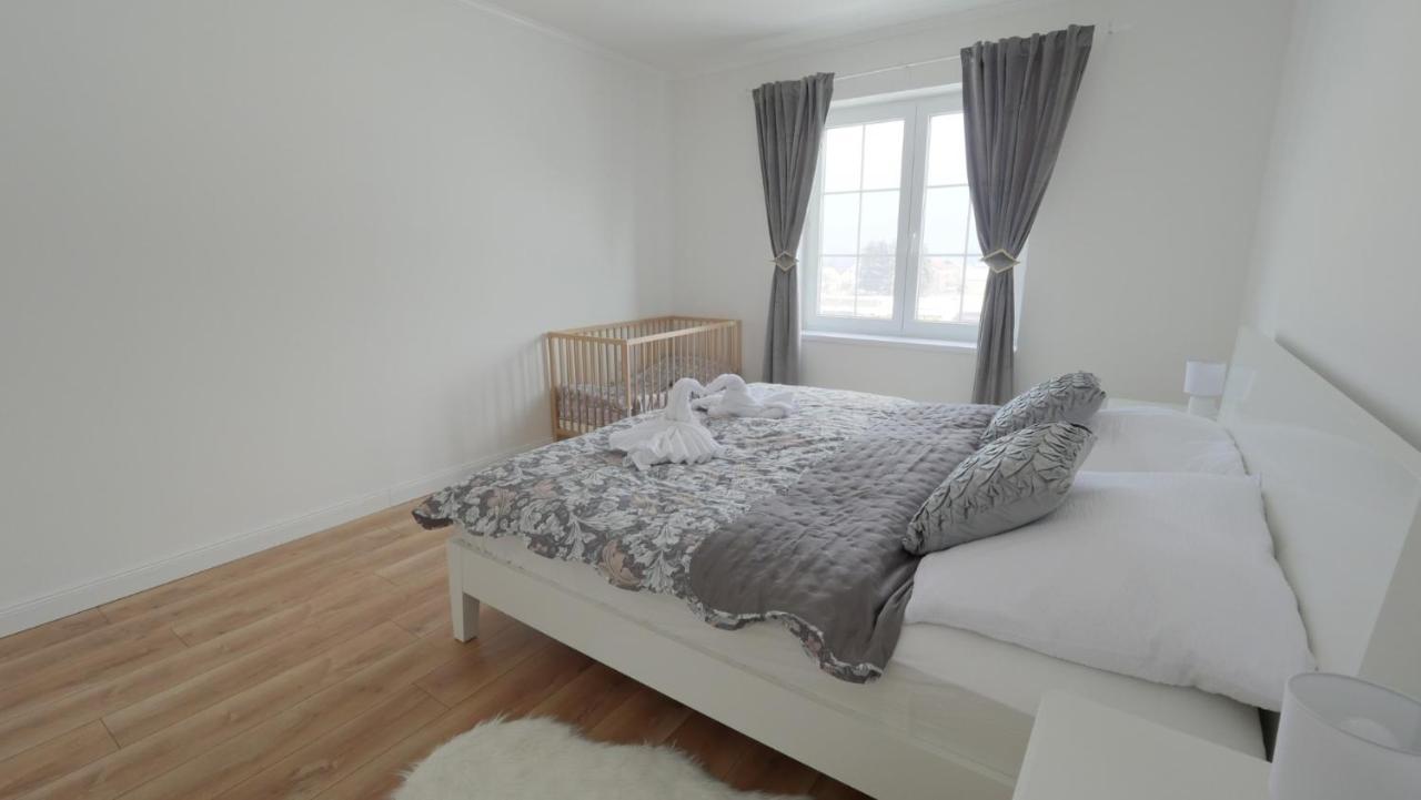 Apartmanovy Dom S Virivkou, Pod Secnom, Liptovsky Jan Villa Liptovský Mikuláš Dış mekan fotoğraf