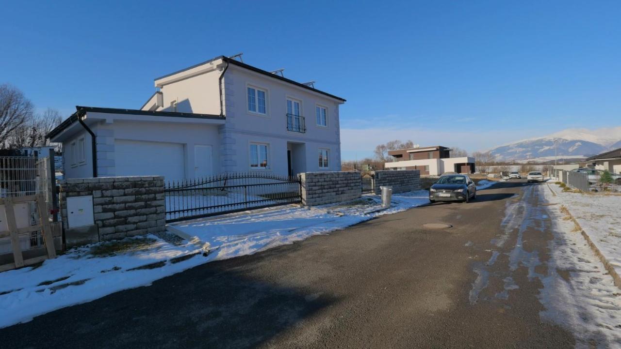 Apartmanovy Dom S Virivkou, Pod Secnom, Liptovsky Jan Villa Liptovský Mikuláš Dış mekan fotoğraf